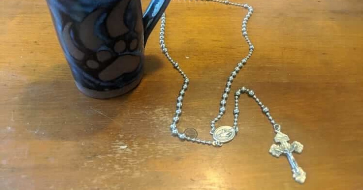 Finally Revealed The Easiest Way To Pray The Rosary For The Dead - 2na6oy0